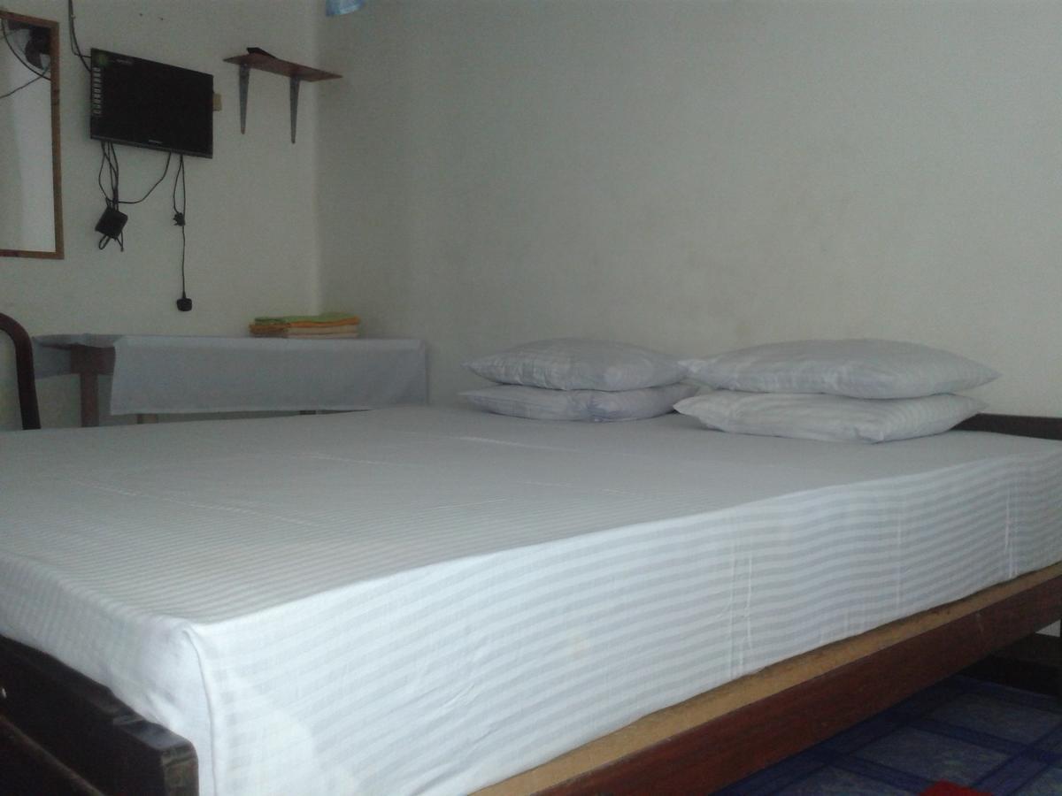 Luxman Guest House Polonnaruwa Buitenkant foto
